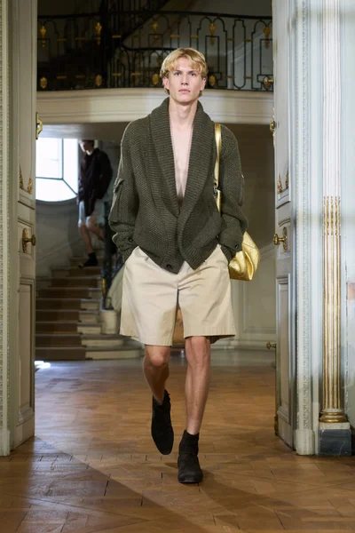 Look 21